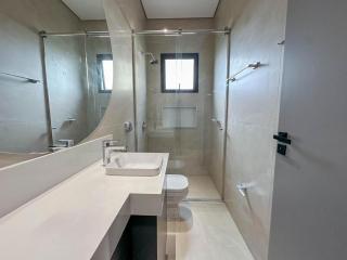 Casa com Piscina Privativa em Condomínio de Luxo - 1