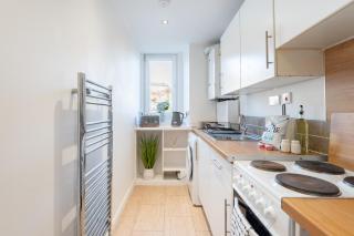 Modern West End Flat, Near Hospital and City Centre - 7