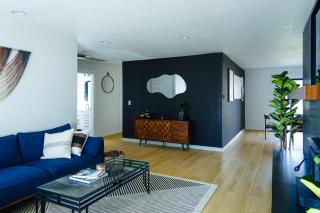 Stylish Mid-Century Modern Home - Near DT Portland - 9