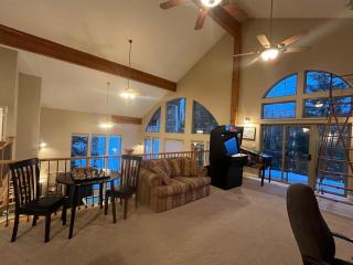 True Ski In-Out on Maryland Parkway Trail Chair 4 - 6