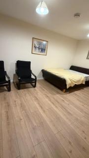 OYO Royal Lodge Maidstone - 1