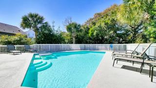 12 Dunecrest Lane by AvantStay 2 Mins to Beach w Pool BBQ - 0