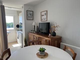 REF 214 Ploemeur apartment type T1 bis sea view - 2