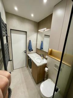 Luxury Suites in Center New Residence - 7