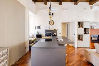 Kindness Art Apartment Arona Historic Center 110sqm Private Parking - 1