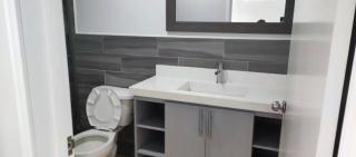 MINI LOFT STEPS FROM REVOLUTION Ave - 8