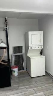 MINI LOFT STEPS FROM REVOLUTION Ave - 6