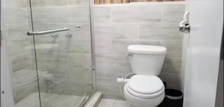 MINI LOFT STEPS FROM REVOLUTION Ave - 5