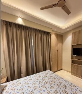 Studio Town Central - 8