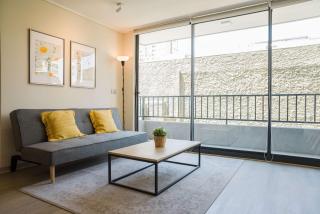 Bright 2D2BR Santiago Apartment Near Attractions - 3