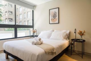Sleek Santiago Retreat City Views Sleeps 3 - 9