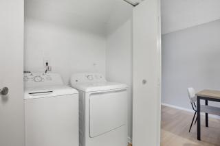 Comfortable 2 bed 2 bath stay - 2