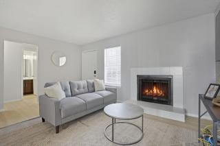 Comfortable 2 bed 2 bath stay - 5