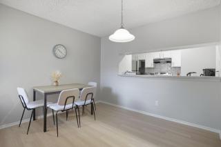 Spacious 2 bed 2 bath getaway - 7