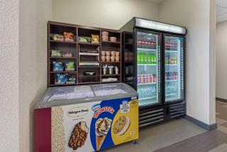 Best Western Plus Austin Airport Inn & Suites - 6