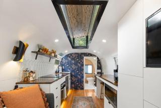 Luxury Airstream w hot tub, king bed, & grill - 3