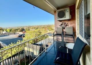 Scarborough Beach 1BR Acacia Coastal Escape - 6