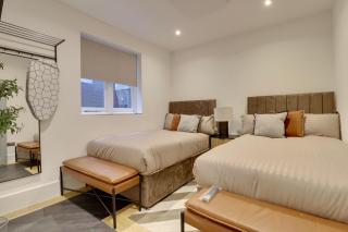 QE2 Apartments - Harbour & Hyde, Southampton High Street - 6