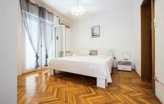 Nice Apartment In Podstrana With Wifi - 1