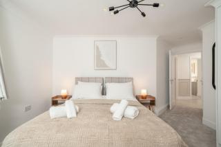 2 Bed Flat in Woking Central - 6