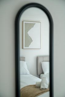 2 Bed Flat in Woking Central - 4