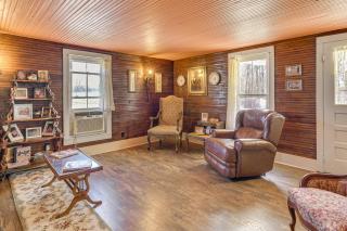 Fish, Hike and Relax Lewisburg Home with Fire Pit! - 4