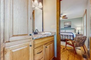 Serene Home Sleeps 14 Dock Waterslide Near Marina - 4