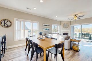 Lake View Cabin Sleeps 10 Pool Golf Marina Access - 6