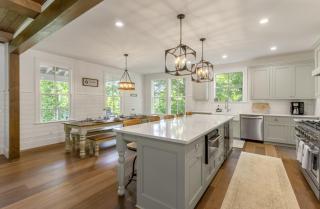 Lakeside Retreat Sleeps 22 Dock Grill Game Room - 4