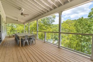 Lakeside Retreat Sleeps 22 Dock Grill Game Room - 2