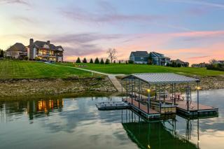 Luxe Lakefront Home Sleeps 14 Dock Amazing Views - 0