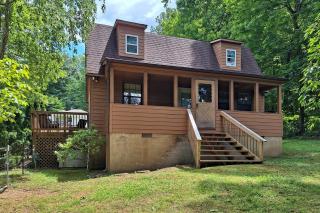 Charming Dog Friendly Home Sleeps 6 Deck Grill - 7