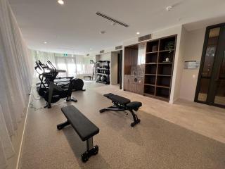 Riverside Modern 2BR East Brisbane with Parking - 9