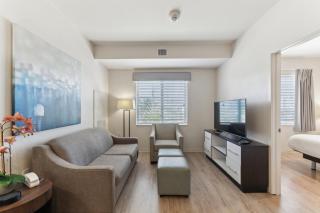Chic 1 Bedroom I Pool I Gym - 1108 - 6
