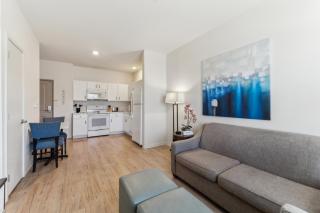 Chic 1 Bedroom I Pool I Gym - 1108 - 2