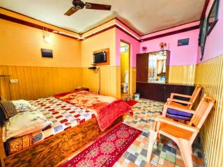 Himvadi Resorts Kausani - 3