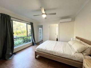 3BR Newly Furnished Spacious Unit in a Duplex at Coomera - Holiday Home - 6