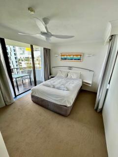 Pacific Resort Broadbeach - 9