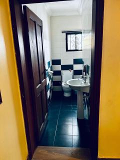 HOK Penthouse Oniru, 1 Bed Luxury Apartment - 4