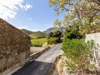 Charming Holiday Home in Tautavel with Balcony - 7