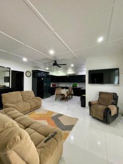 Jerah Guest House Private Home in Alcantara Moalboal - 4