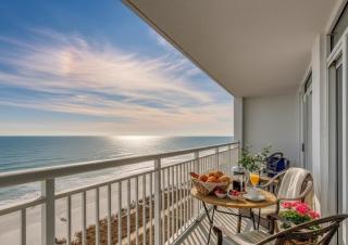 Oceanfront Walk to Boardwalk Pools Hot Tub - 0