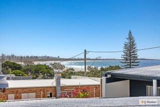 Coastal Elegance at Kingscliff with Rooftop - 9