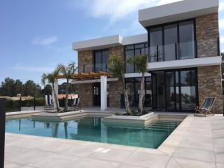 Villa de lujo en L'Ametlla de Mar con piscina privada y jardín, 4 habitaciones, para 8 personas - ES-393-13 - 0