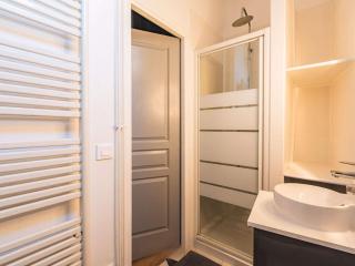 Appartement Lumière Hypercentre avec Wi-Fi à Reims - FR-1-870-14 - 1