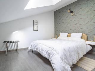 Appartement Chic à Reims, Confort & Élégance - FR-1-870-28 - 6