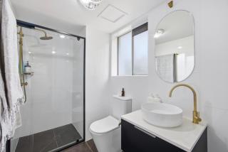 Family Retreat - Pool, Tennis & Beach - 1