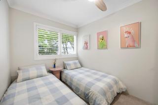 Family Retreat - Pool, Tennis & Beach - 4