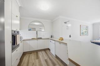 Family Retreat - Pool, Tennis & Beach - 7