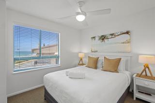 Grand Palais Boolarong Beachside Apartments - 7